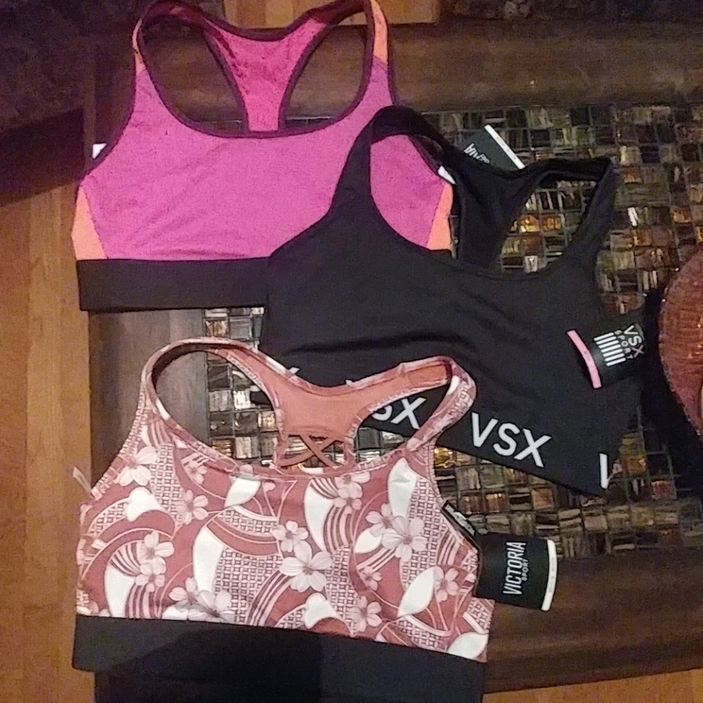 VS raceback unpadded sports bra size Med